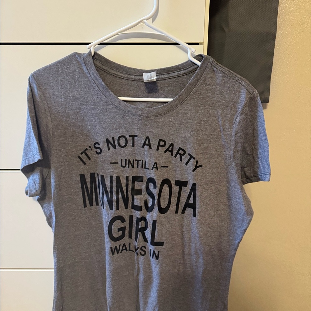 District Gray "Minnesota Girl" Short Sleeve Tee